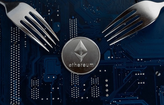 Hard Fork khiến sức mạnh băm bị phân chia 